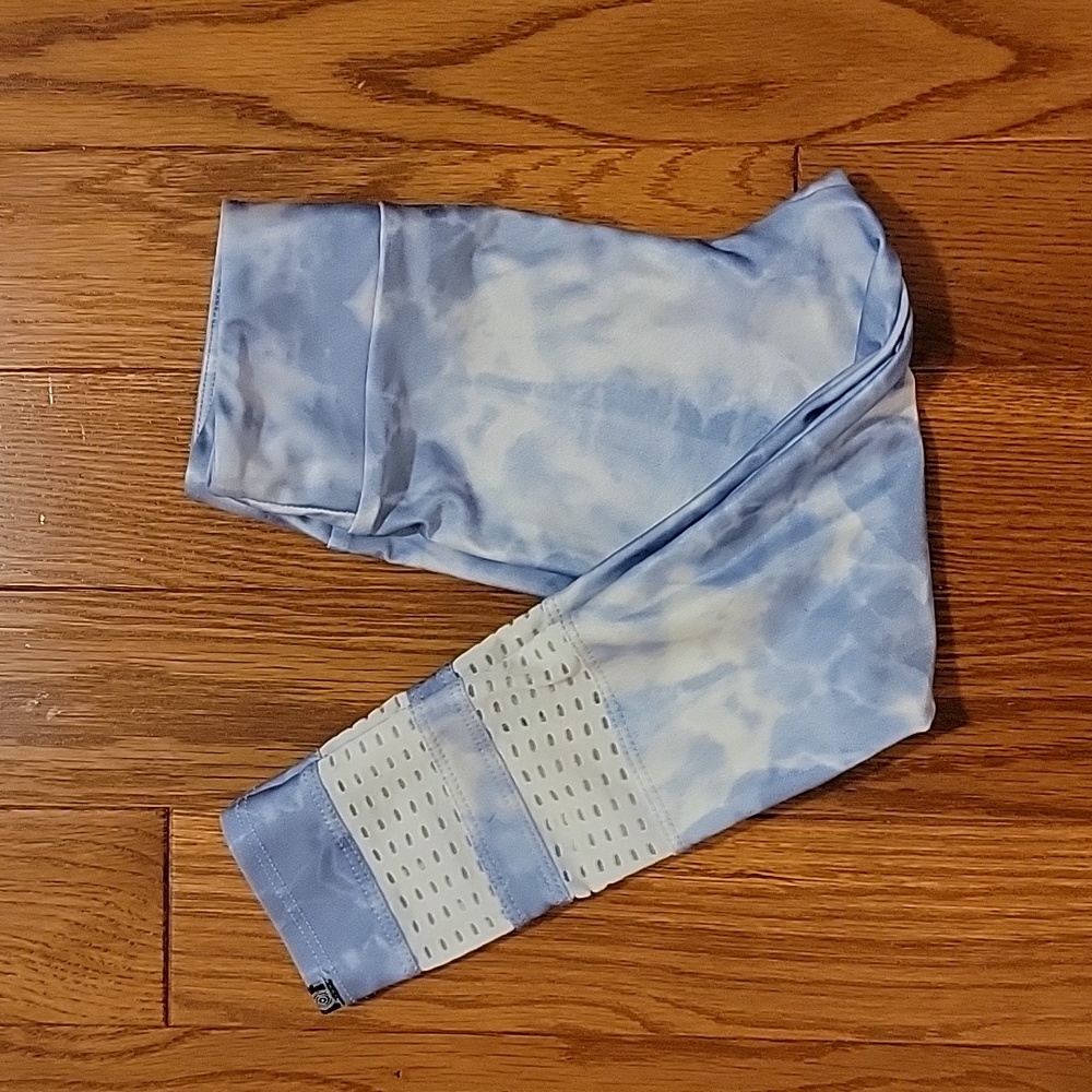 Onzie girls leggings